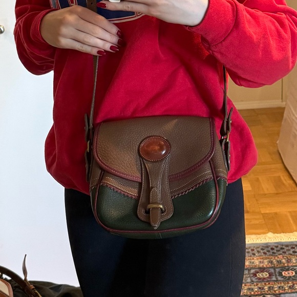 Vintage 90s Dooney and Bourke leather crossbody - Picture 10 of 10